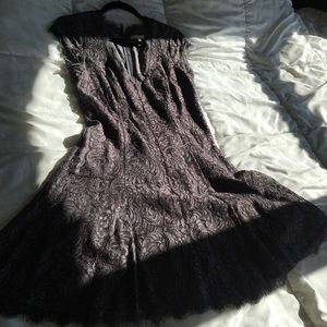 Very pretty Joie size 6 grey lace cocktail dress.